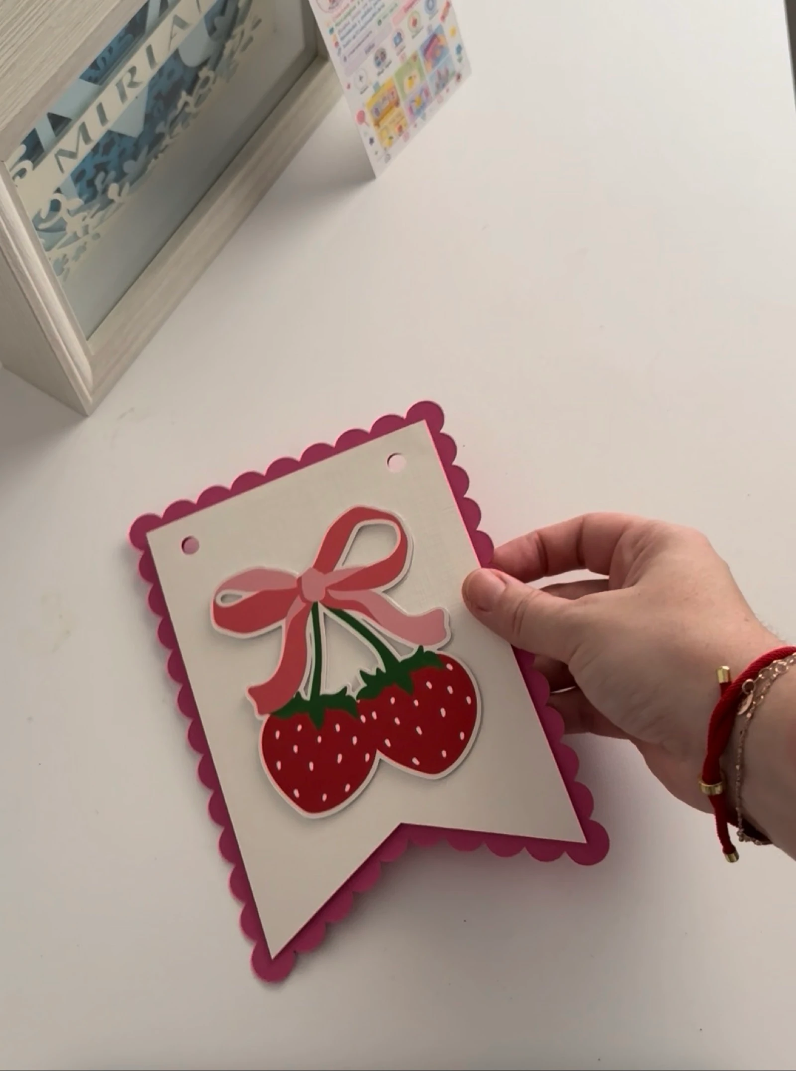 Guirnalda Fresas “Blanca” – photo 3